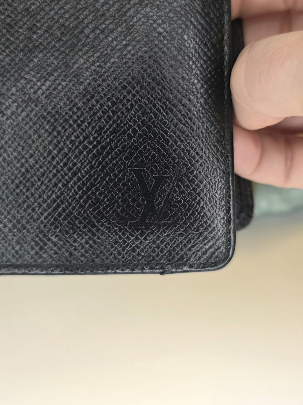 Louis Vuitton Brazza Taiga Leather Long Wallet, Black & Silver 🔥 - Picture 9 of 9